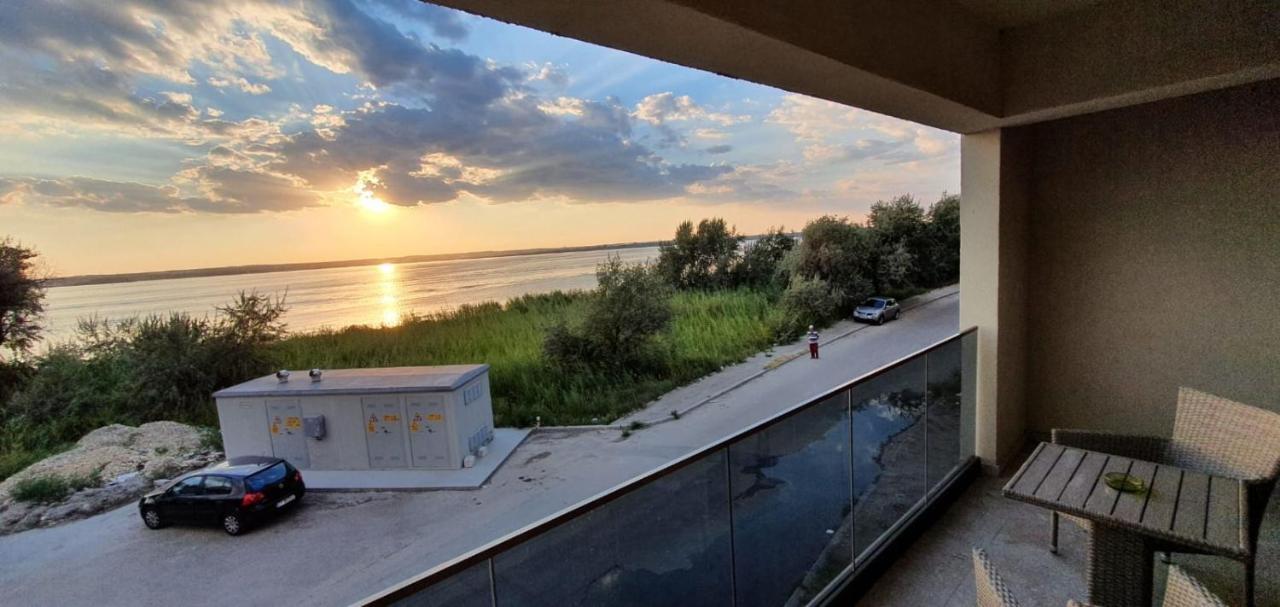 Myamar Apartment Mamaia Exterior photo