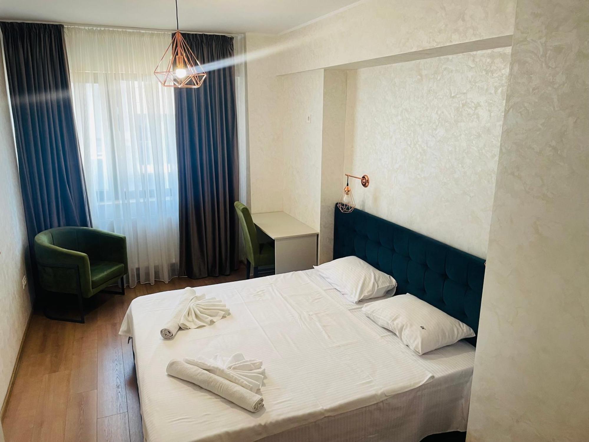 Myamar Apartment Mamaia Exterior photo